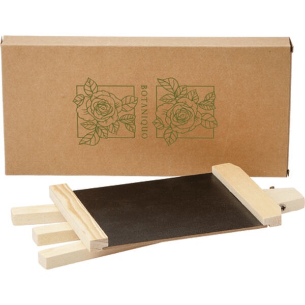 Standing Easel Thumbnail